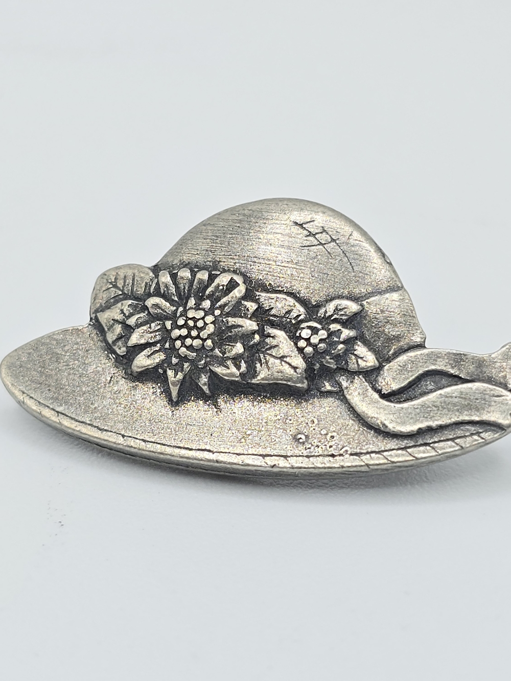 VTG Birds & Blooms 2005 Hat Brooch Floral Silver Tone Limited Edition Signed